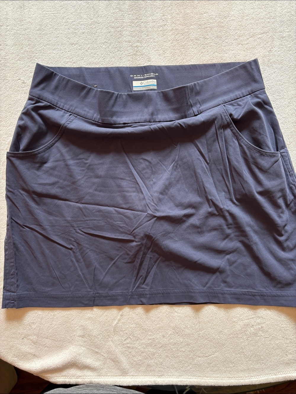 COLUMBIA WOMEN’S NAVY ATHLETIC SKORT